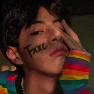 欧美国产巨大白寡妇在线
